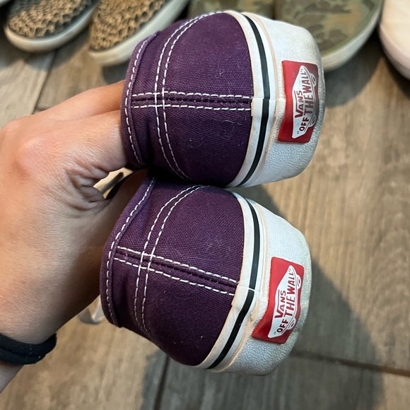 Purple/Eggplant basic classic Vans size 7 - Picture 3 of 3